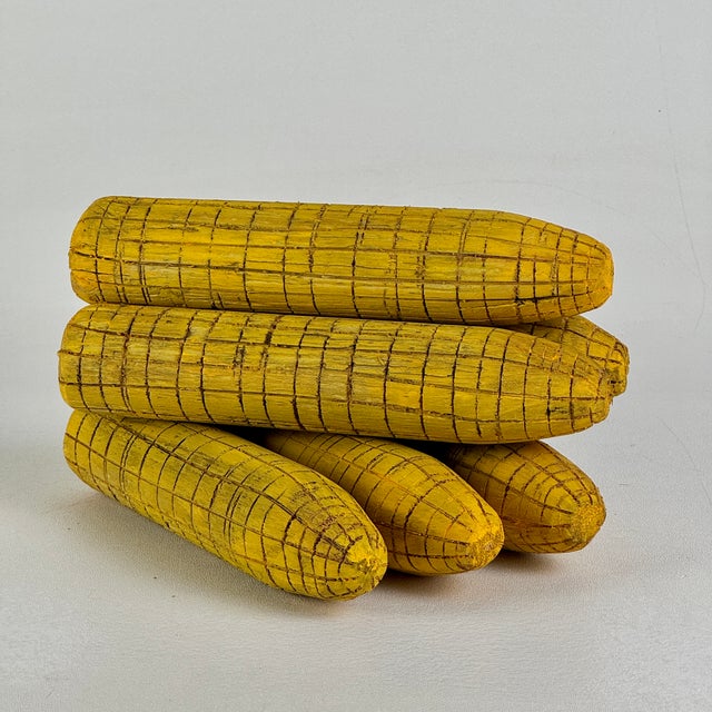Set of 6 Vintage Primitive Hand Carved and Painted Corn Cob Decoys For Sale In New York - Image 6 of 7
