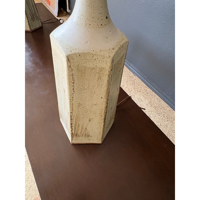 1970s Organic Modern Table Lamps in Stoneware & Brass - a Pair For Sale - Image 14 of 17