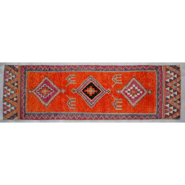 1960s Vintage Hand Knotted Primitive Turkish Runner For Sale - Image 4 of 15