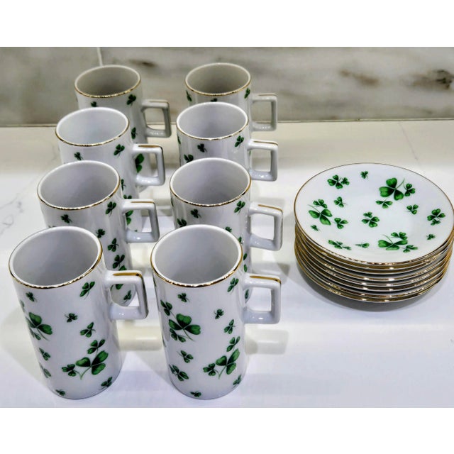 Vintage Neiman Marcus Shamrock Demitasse Cups & Saucers With Gold Trim – Set of 8 For Sale - Image 11 of 13