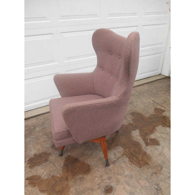 Vintage Mid Century Modern Wingback Swivel Chair Chairish