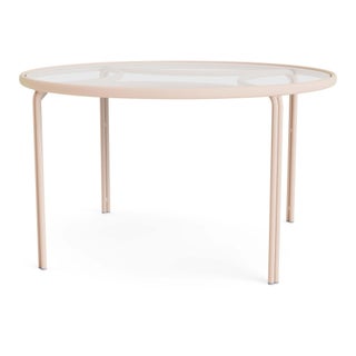 Brown Jordan Kantan Aluminum 48" Round Dining Table in Blush For Sale