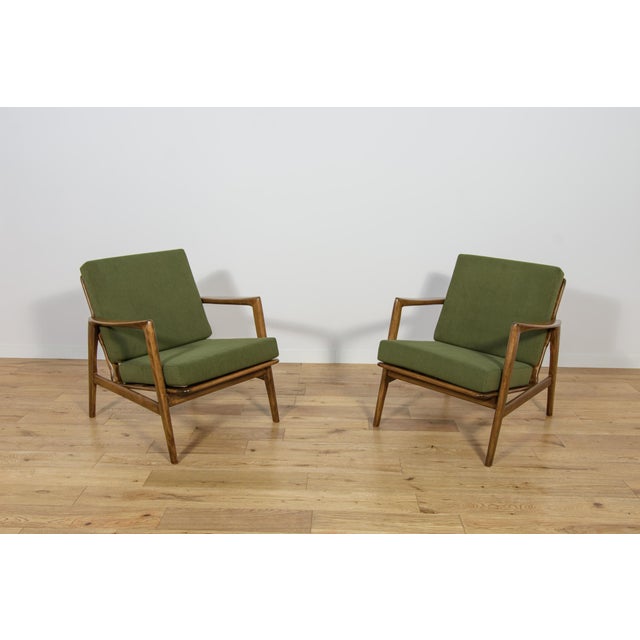 Mid-Century Model 300-139- Armchair from Swarzędz Factory, Poland, 1960s For Sale - Image 17 of 18