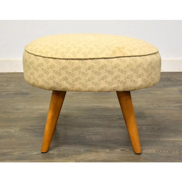 A mid century modern maple vanity still by Heywood Wakefield. Fabric has a stain as seen in photos. 23” wide. 16.5” deep....