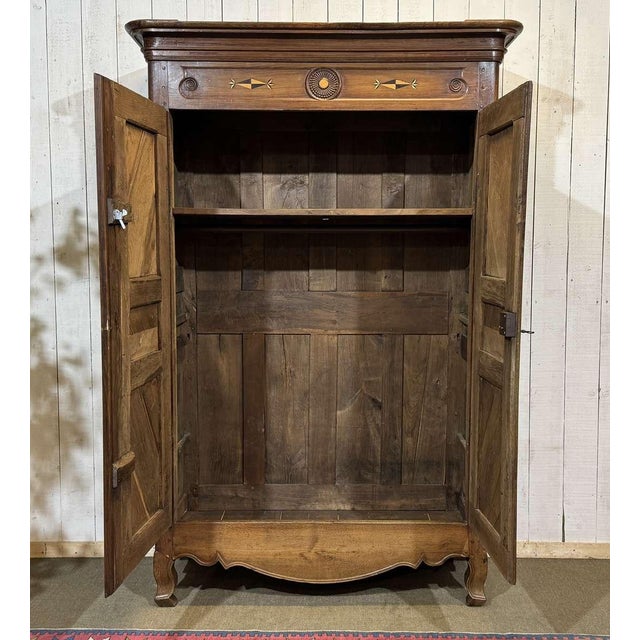 Antique Breton Wardrobe in Oak and Chestnut, 1800s For Sale - Image 3 of 18