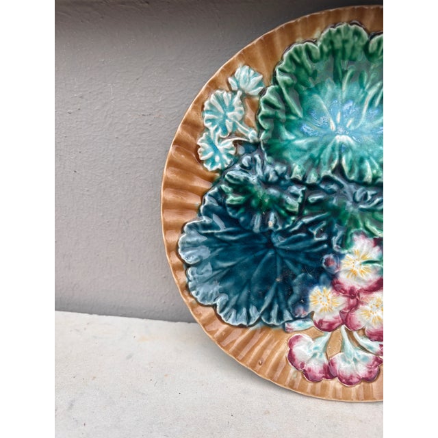 French Country Majolica Leaves & Flowers Plate Clairefontaine, Circa 1890 For Sale - Image 3 of 4