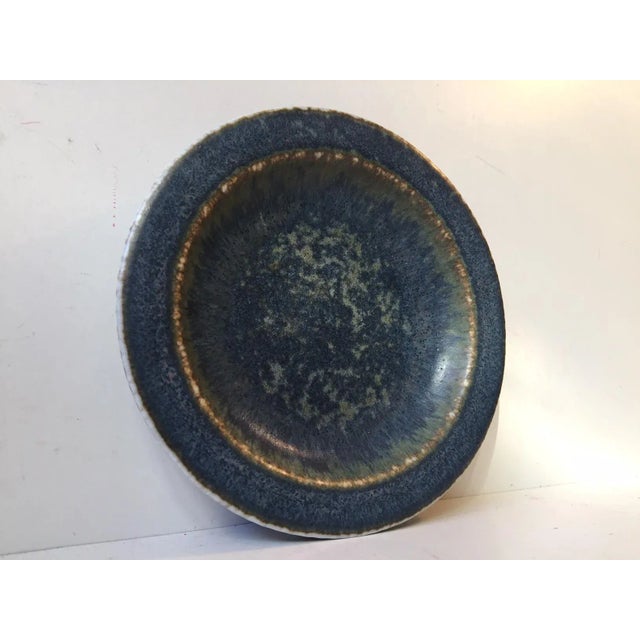 1950s Mid-Century Hares Fur Relief Bowl by Carl-Harry Stalhane for Rörstrand For Sale - Image 5 of 6