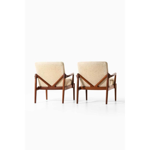 Tove & Edvard Kindt-Larsen FD125 Easy Chairs by Tove and Edvard Kindt-Larsen, 1950s, Set of 2 For Sale - Image 4 of 7