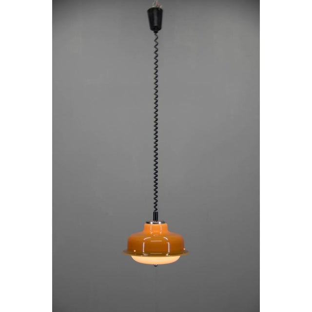 Brown Mid-Century Modern Adjustable Pendant by Guzzini for Meblo, Italy, 1970s For Sale - Image 8 of 9