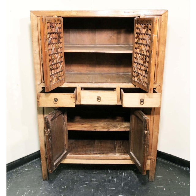 Antique Chinese Ming Lattice Scholar Scroll Cabinet (3464), Circa 1800-1849 For Sale - Image 11 of 12