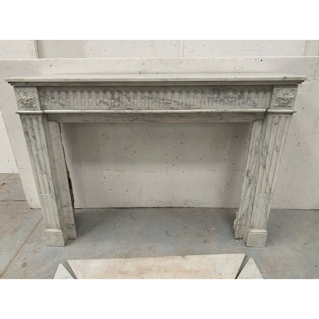 Louis XVI Style Fireplace in White Carrara Veined Marble, 1800s For Sale - Image 15 of 15