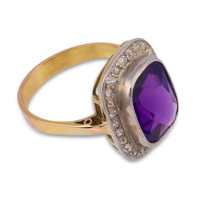 1940s Retro Amethyst Diamond 18k Two Tone Halo Ring, Size 8 For Sale - Image 4 of 6