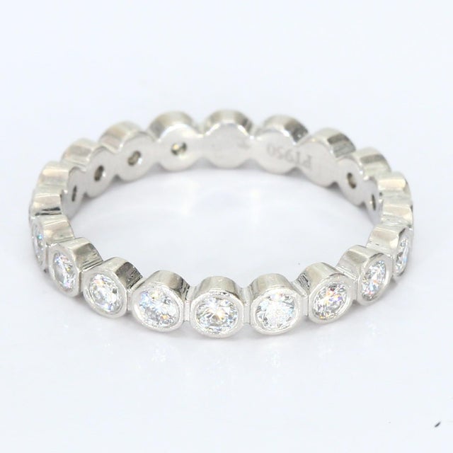 Contemporary Platinum Band Ring With 0.06ct F/Vs2 Diamonds Size 4.25 For Sale - Image 3 of 6
