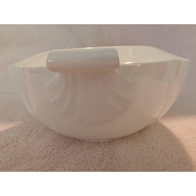 White 1980s Villeroy & Boch "Arco Weiss" 2.5 Qt Covered Vegetable/Tureen For Sale - Image 8 of 17