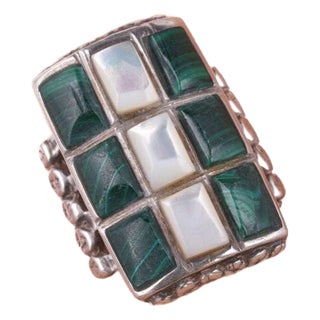 sz9.25 Vintage Zuni malachite and shell channel inlay sterling ring For Sale