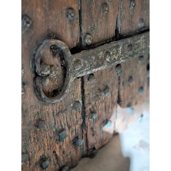 Brown 17th Century English Studded Taverne Door For Sale - Image 8 of 10