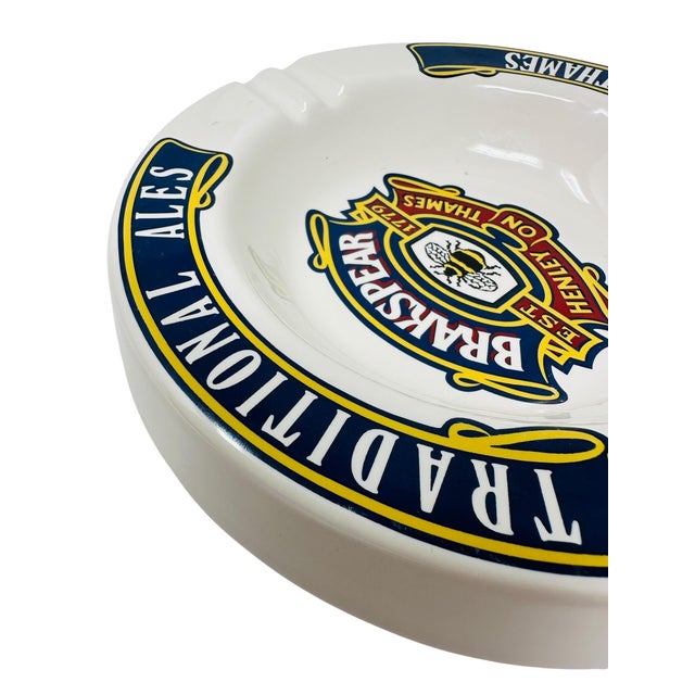 1990s Pristine Jumbo Brakspear’s Pub Ashtray - 8.5" Unused Museum Grade - 1990s HCW Prompots Britain - Original Feet - Large Cigar Vide-Poche For Sale - Image 5 of 12