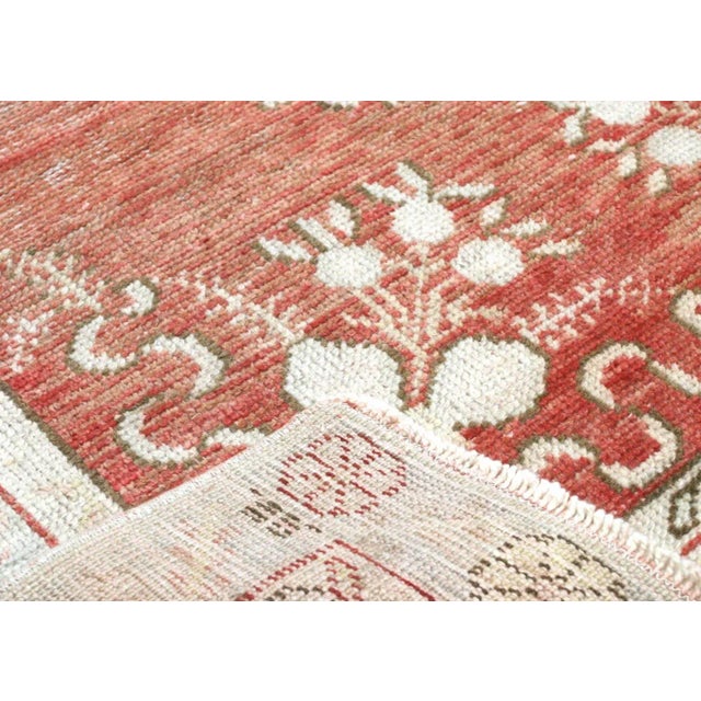 1960s Turkish Oushak Rug For Sale - Image 4 of 7