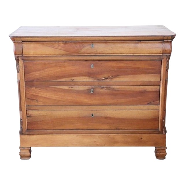 Antique Chest of Drawers in Walnut For Sale