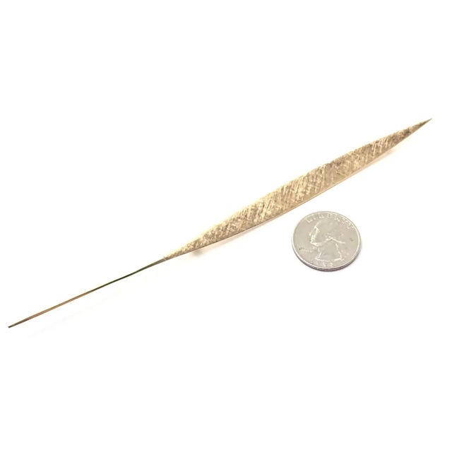 18k Yellow Gold Vintage Long Quill Brooch Pin by Dinh Van for Cartier. Details: Metal: 18k Yellow Gold Length: 6.5" Width:...