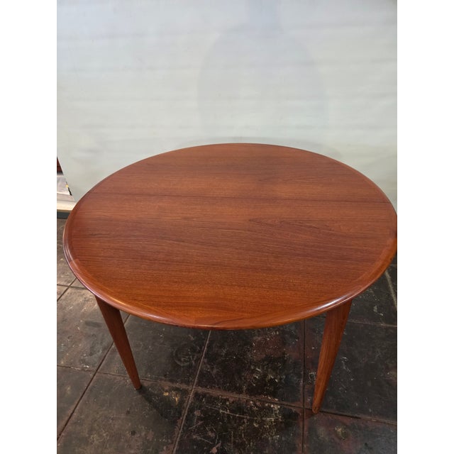 Mid-Century Danish Teak Round Too Oval Dining Table Two Giant Leaves 85 Open Legs Spreader For Sale - Image 9 of 10