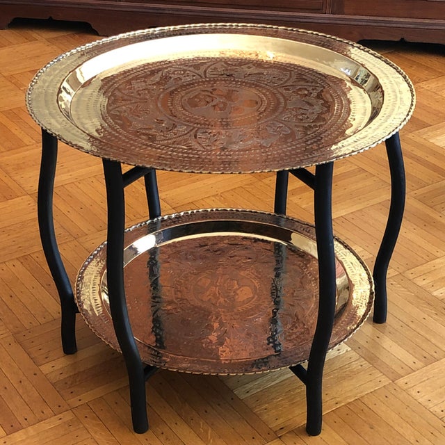 Chinoiserie Mid-20th Century Engraved Heavy Brass Two-Tier Chinese Tray Table For Sale - Image 3 of 13