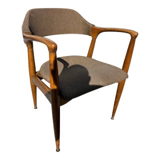 1950s Vintage Attributed to Gunlocke Chair Co. in Walnut For Sale