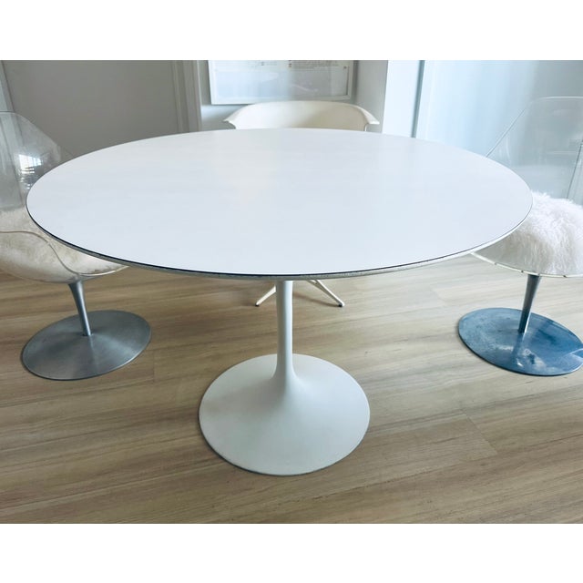 Mid-Century Modern Authentic Eero Saarinen Knoll Round Tulip Table Mid Century Modern Vintage For Sale - Image 3 of 8