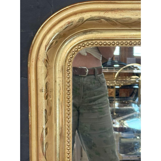French Louis Philippe Arch Top Gilt Mirror From France (H 48 1/4 X W 34) For Sale - Image 3 of 9