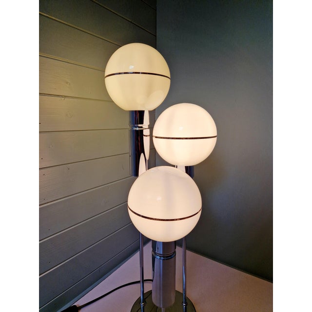 Space Age Floor Lamp in Chromed Metal and White Opaline Glass Globe from Sölken Leuchten, 1970 For Sale - Image 4 of 14