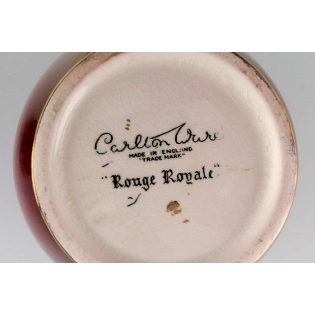 Large Rouge Royale Lidded Vase in Hand-Painted Porcelain from Carlton Ware, England, 1930s For Sale - Image 6 of 7