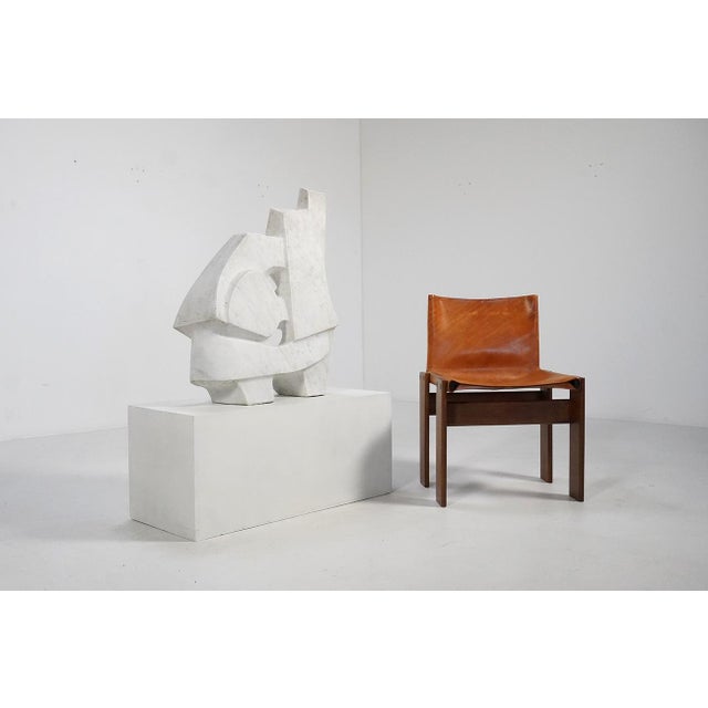 French Artist, Large Abstract Organic Sculpture, 1970s, Marble, in Good conditions. Designed 1970 to 1979