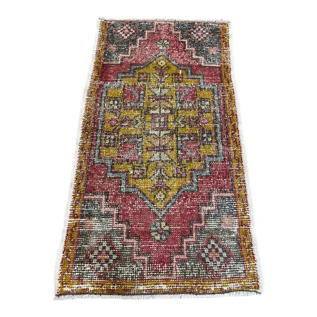 Turkish Yastik Rug 1'10" x 3'3" For Sale