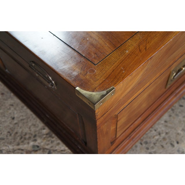20th Century British Colonial Campaign Style Cherry Coffee Table Blanket Chest For Sale - Image 4 of 13