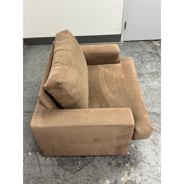 Early 21st Century DellaRobbia Light Brown Ultrasuede Lounge Chair For Sale In San Francisco - Image 6 of 12