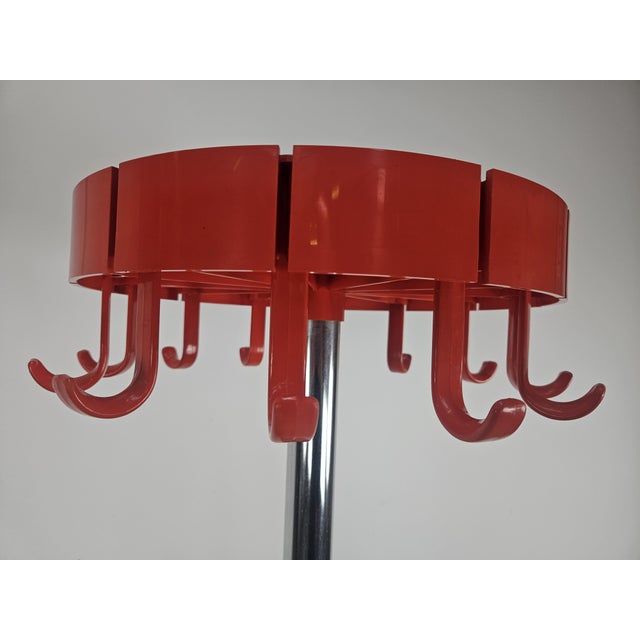 Space Age Coat Hanger in Plastic and Steel by Dal Vera, 1970s For Sale - Image 6 of 18