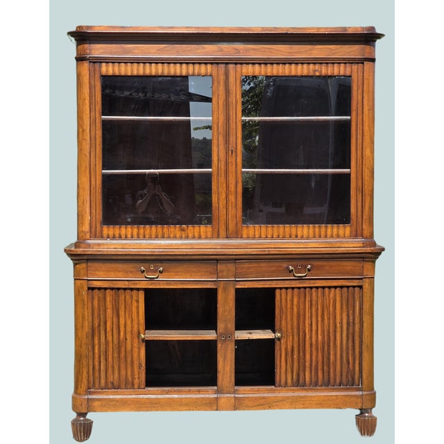 Venetian Charles X Bookcase in Walnut, with Shutter Doors, 19th Century, 1830 For Sale - Image 4 of 13