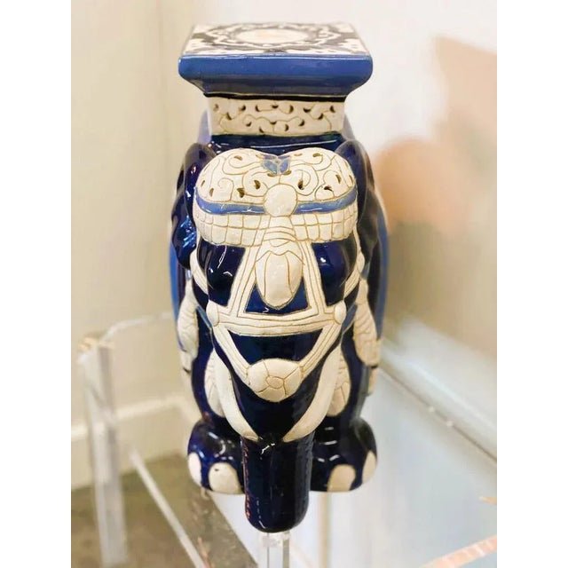 1970s Chinoiserie Ceramic Lucky Elephant Plant Stand in Blue and Cream, 1970s For Sale - Image 5 of 9