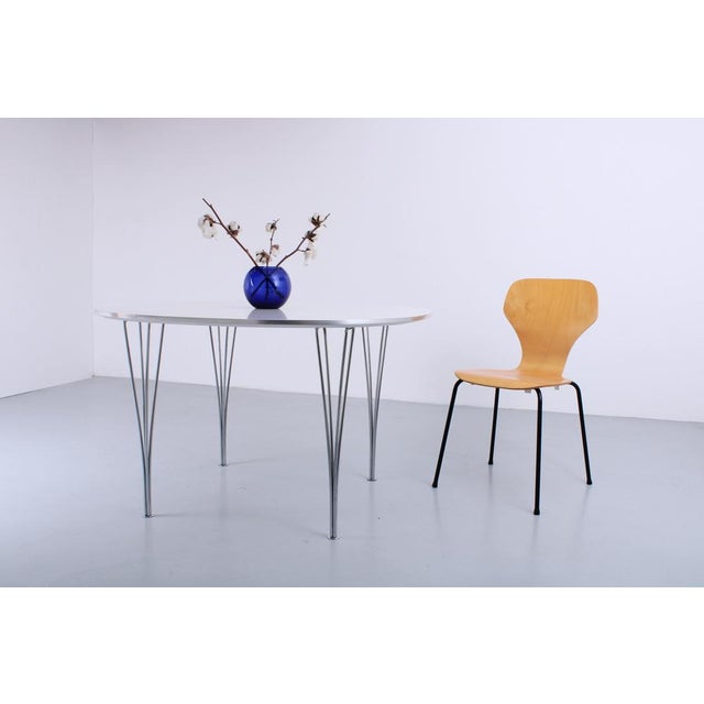 1980s Super Ellipse White Dining Table by Bruno Mathsson and Piet Hein for Fritz Hansen, 1986 For Sale - Image 5 of 18
