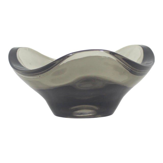 Smoke Grey Curved Triangular Mid-Century Modern Dish Ząbkowice Glass Bowl Jan Sylwester Drost Design For Sale