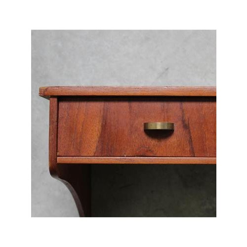 Type: Wall-mounted bedside tables (2 pcs) Date: 1960–69 Style: Scandinavian Origin: Denmark Materials: Teak Model: Wall-...