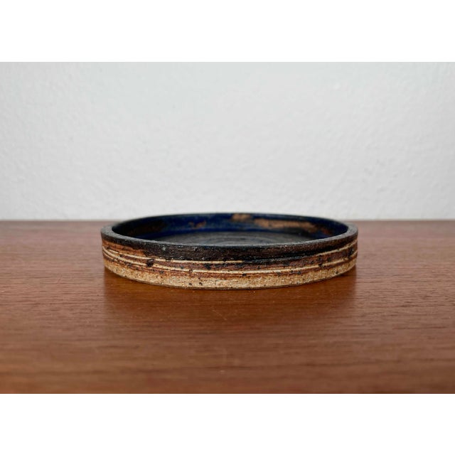 1960s Mid-Century Modern Danish Studio Pottery Bowl by Tue Poulsen for Tue Keramik, 1960s For Sale - Image 5 of 16