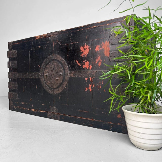Contemporary Antique Japanese Tansu Chest with Hidden Drawer, 1900s For Sale - Image 3 of 18