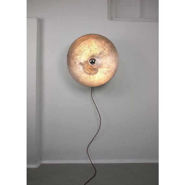 Rewired with a vintage looking textile cable in copper color. Good overall vintage condition. Packed with love and care....