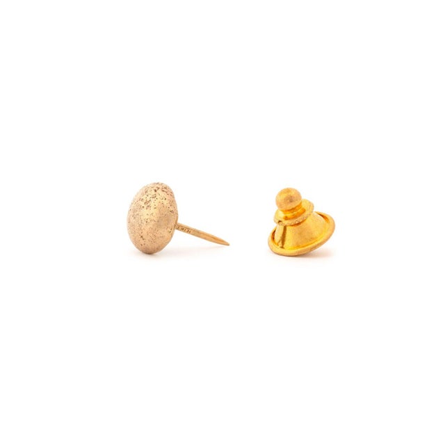 10k Yellow Gold Button Lapel Pin For Sale - Image 4 of 5