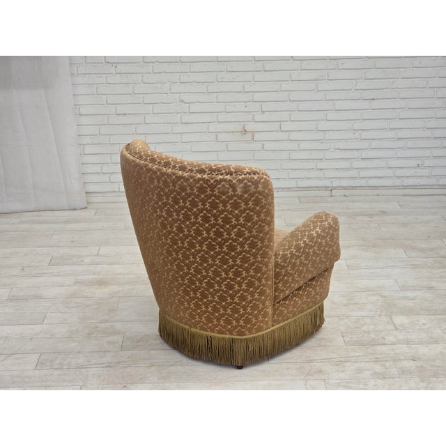 Green Danish Lounge Chair in Velour and Beech, 1960s For Sale - Image 8 of 15