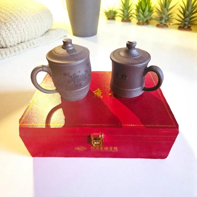 1990s 1990s Handmade Yixing Tea Cups With Lids in Box - Diaoyutai State Guesthouse Gift For Sale - Image 5 of 18