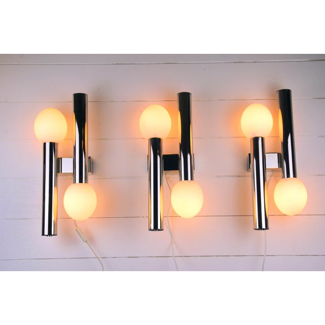 Gaetano Sciolari 1970s Chrome and Glass Wall Lamp by Gaetano Sciolari For Sale - Image 4 of 7