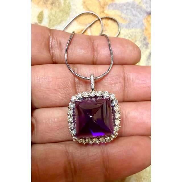 2020s 15 Ct Sugar Loaf Amethyst & Diamonds Pendent Necklace 18 Karat White Gold Chain For Sale - Image 5 of 8