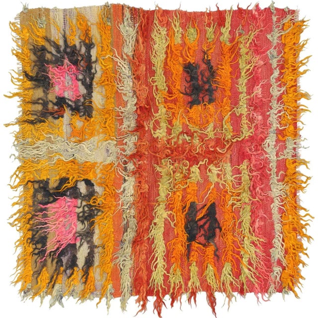 Textile 1960s Turkish Tulu Rug For Sale - Image 7 of 7
